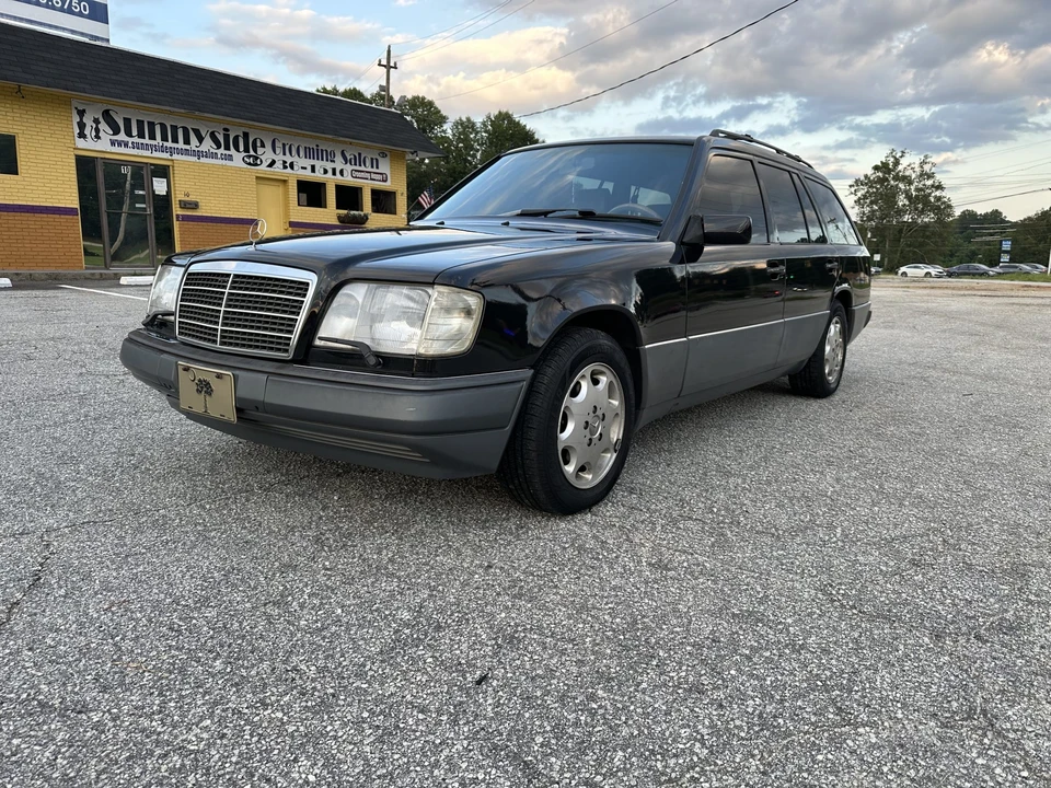 1995 Mercedes-Benz W124 E-Class - Image 8 of 31