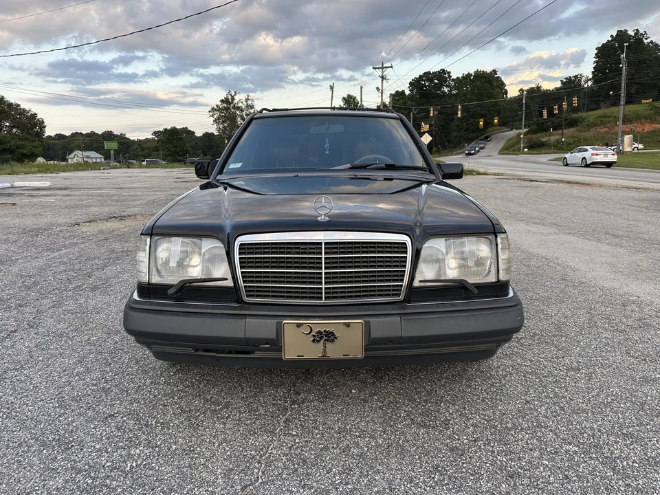 1995 Mercedes-Benz W124 E-Class - Image 11 of 31