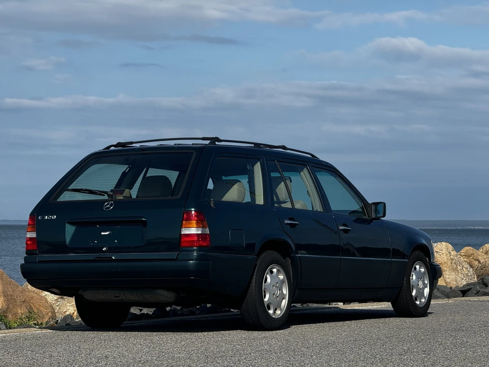 1995 Mercedes-Benz W124 E-Class - Image 10 of 31