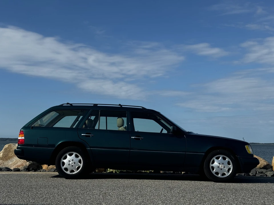 1995 Mercedes-Benz W124 E-Class - Image 7 of 31
