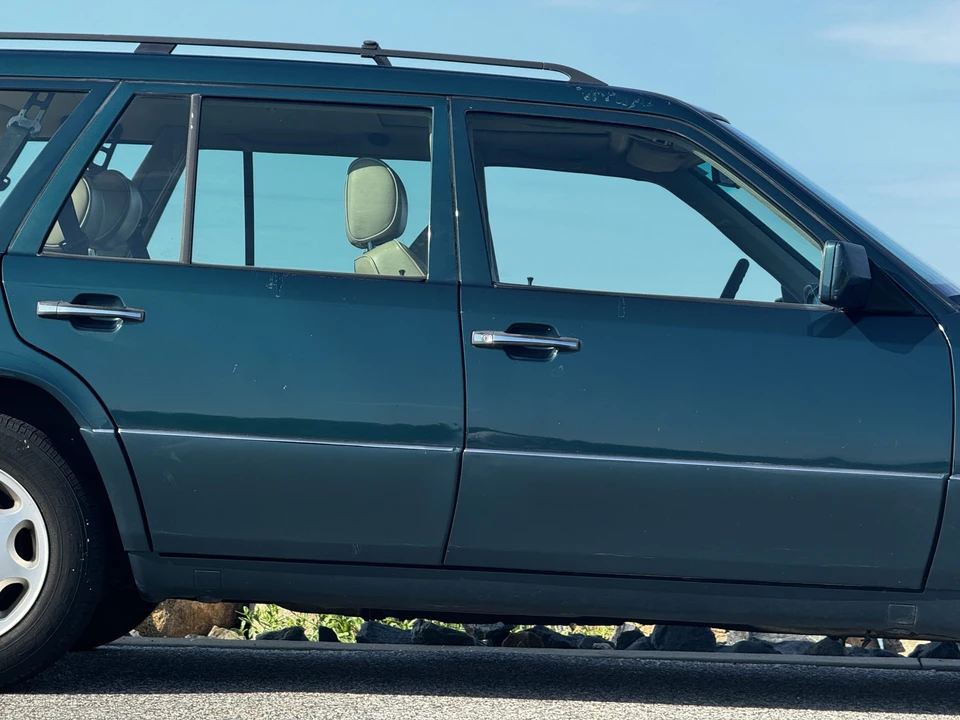 1995 Mercedes-Benz W124 E-Class - Image 21 of 31