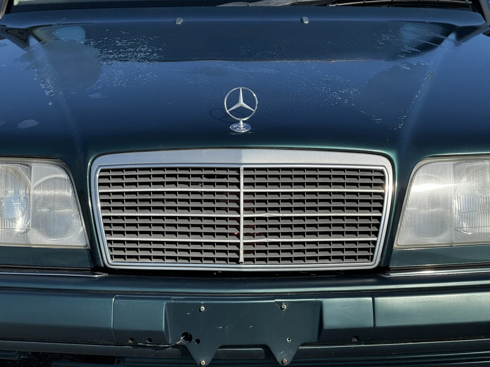 1995 Mercedes-Benz W124 E-Class - Image 24 of 31
