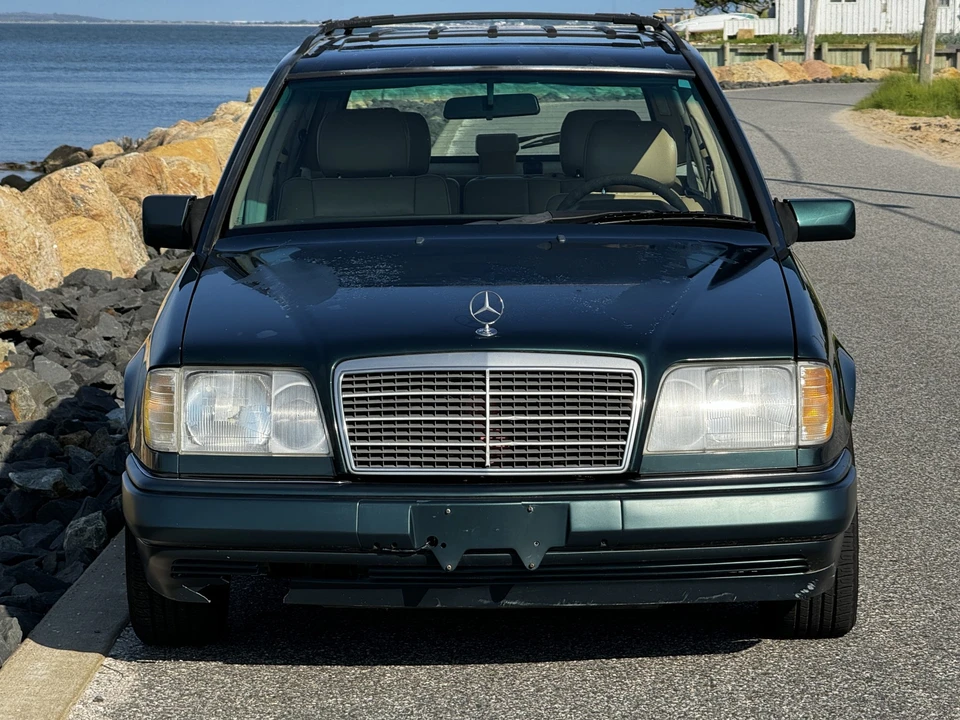 1995 Mercedes-Benz W124 E-Class - Image 4 of 31