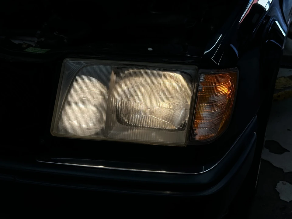 1995 Mercedes-Benz W124 E-Class - Image 27 of 31