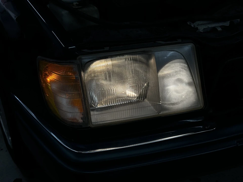 1995 Mercedes-Benz W124 E-Class - Image 26 of 31