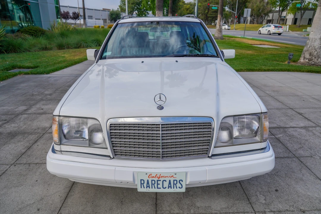 1995 Mercedes-Benz W124 E-Class - Image 20 of 31