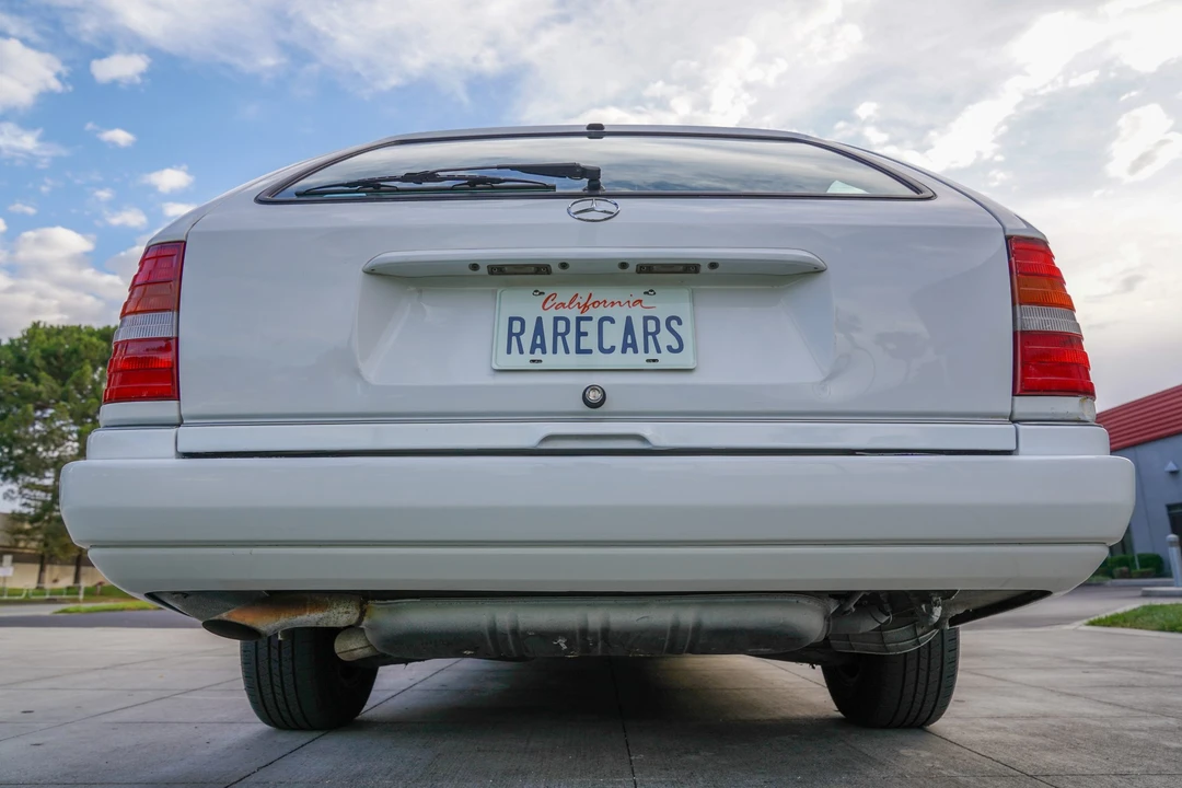 1995 Mercedes-Benz W124 E-Class - Image 26 of 31