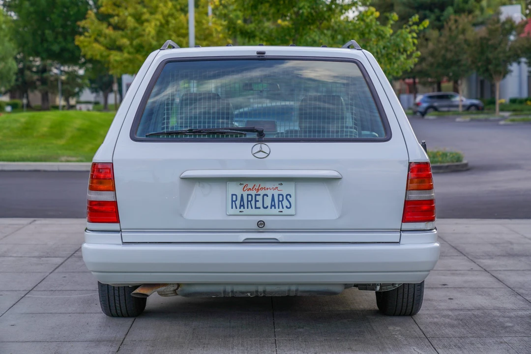 1995 Mercedes-Benz W124 E-Class - Image 5 of 31