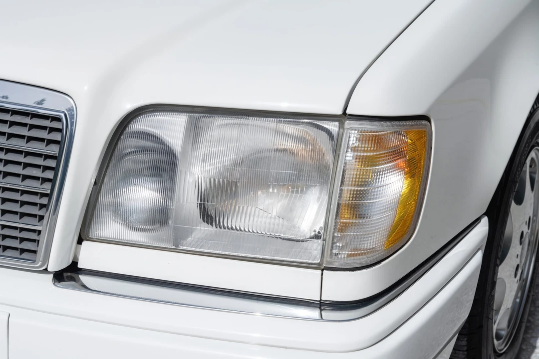 1995 Mercedes-Benz W124 E-Class - Image 21 of 31