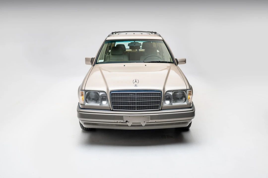 1995 Mercedes-Benz W124 E-Class - Image 6 of 31