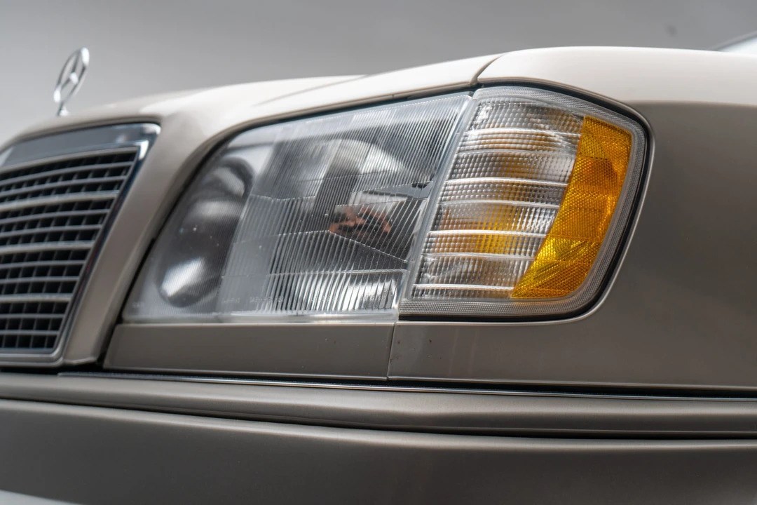 1995 Mercedes-Benz W124 E-Class - Image 30 of 31