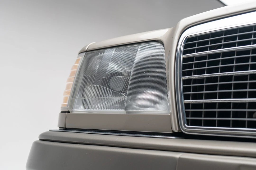 1995 Mercedes-Benz W124 E-Class - Image 27 of 31
