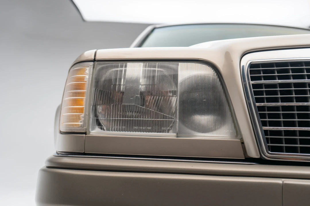 1995 Mercedes-Benz W124 E-Class - Image 25 of 31