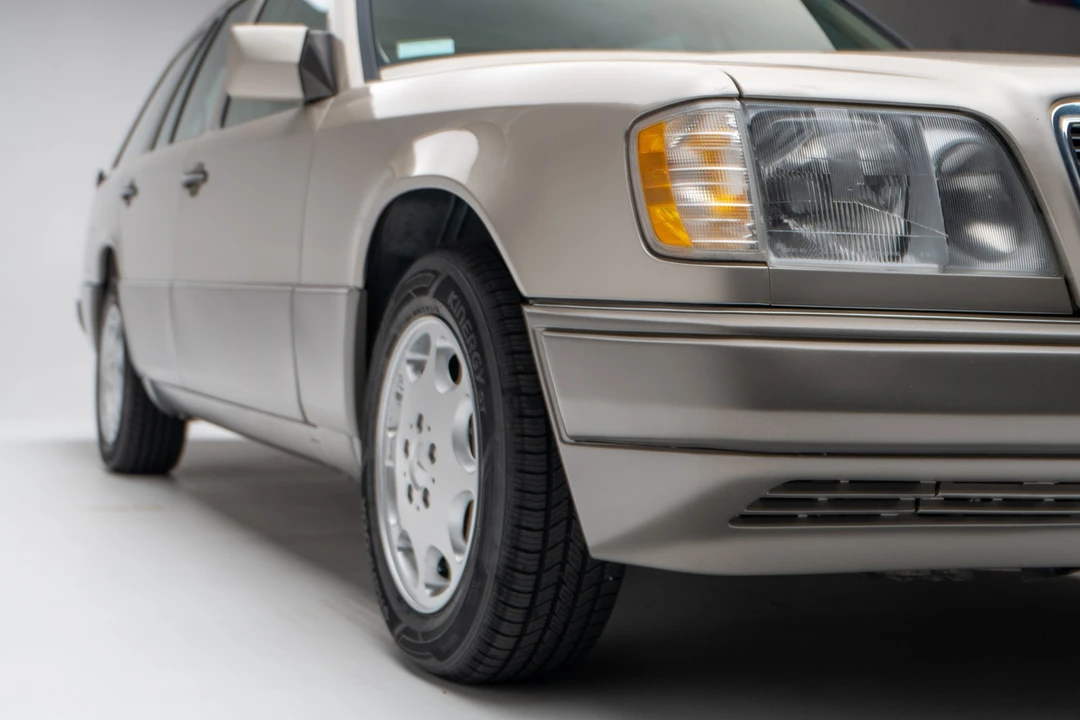 1995 Mercedes-Benz W124 E-Class - Image 23 of 31