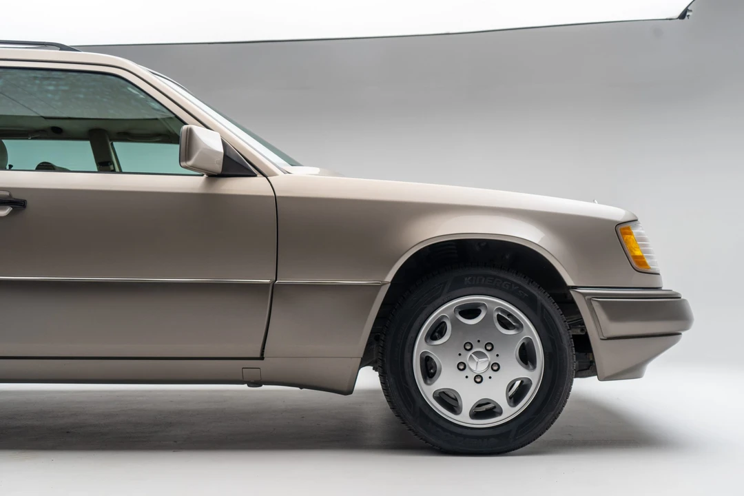 1995 Mercedes-Benz W124 E-Class - Image 22 of 31