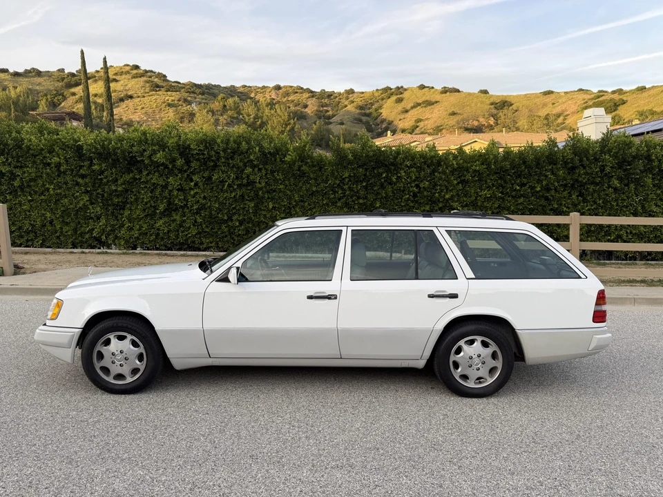 1995 Mercedes-Benz W124 E-Class - Image 5 of 31