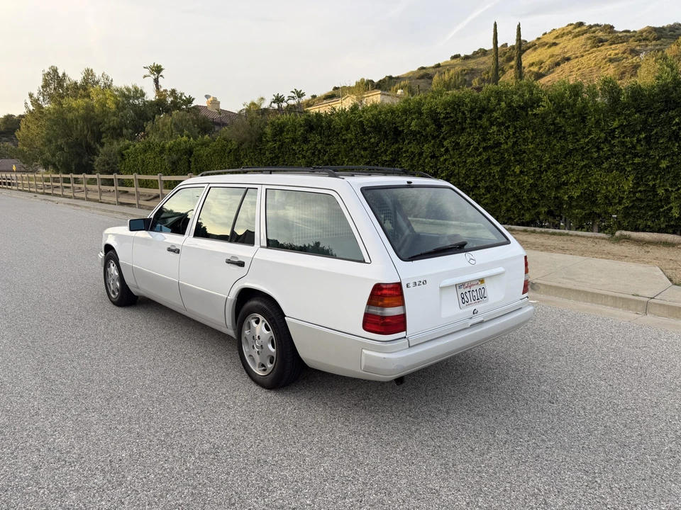 1995 Mercedes-Benz W124 E-Class - Image 7 of 31