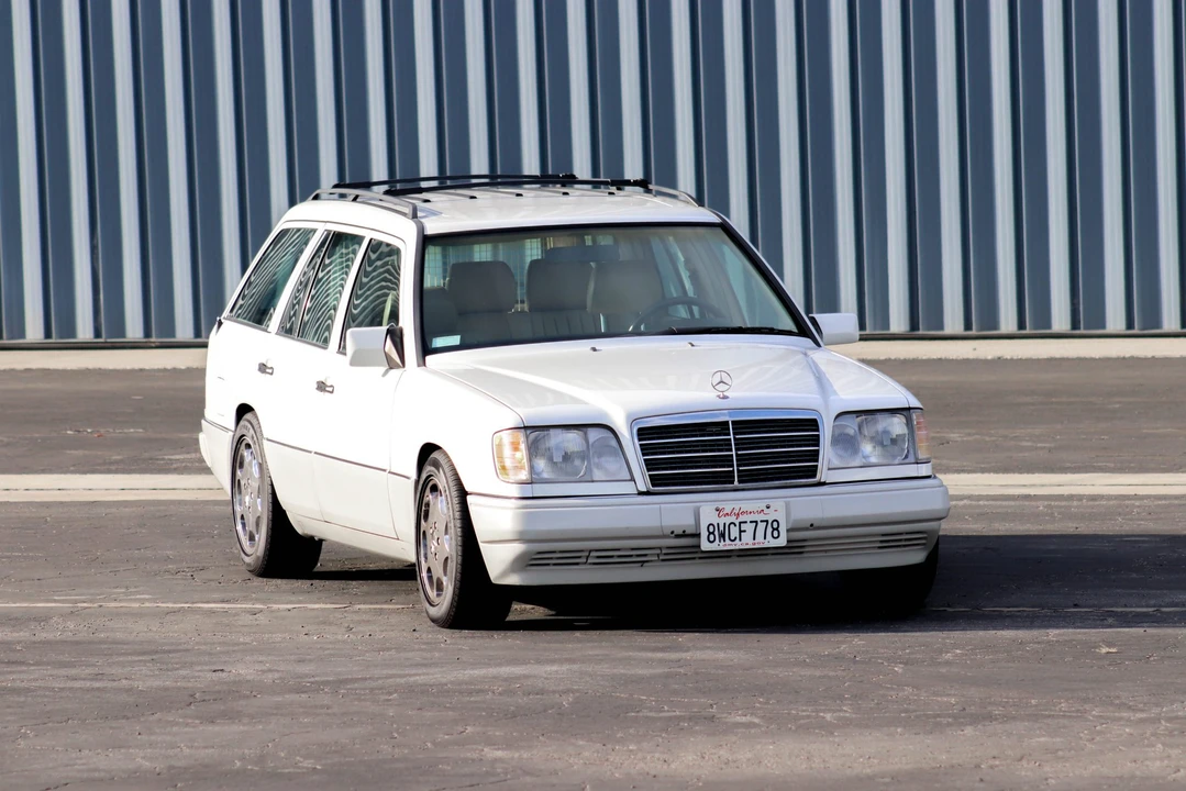 1995 Mercedes-Benz W124 E-Class - Image 25 of 31