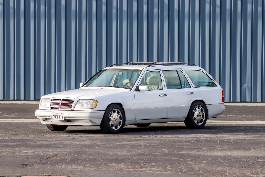 1995 Mercedes-Benz W124 E-Class - Image 9 of 31
