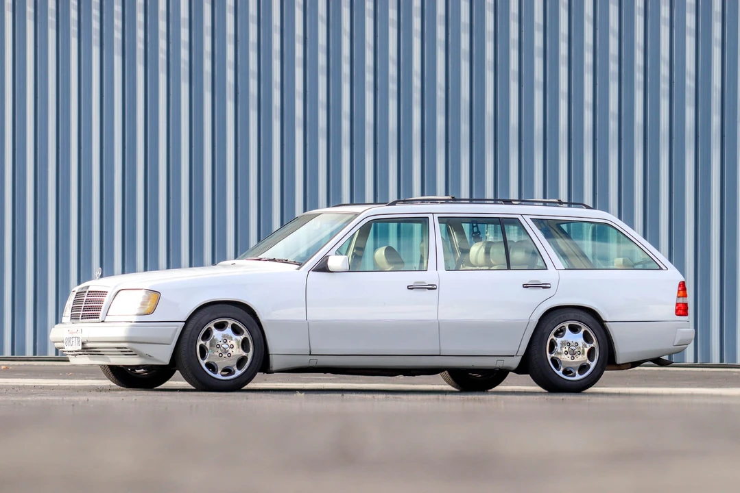 1995 Mercedes-Benz W124 E-Class - Image 6 of 31