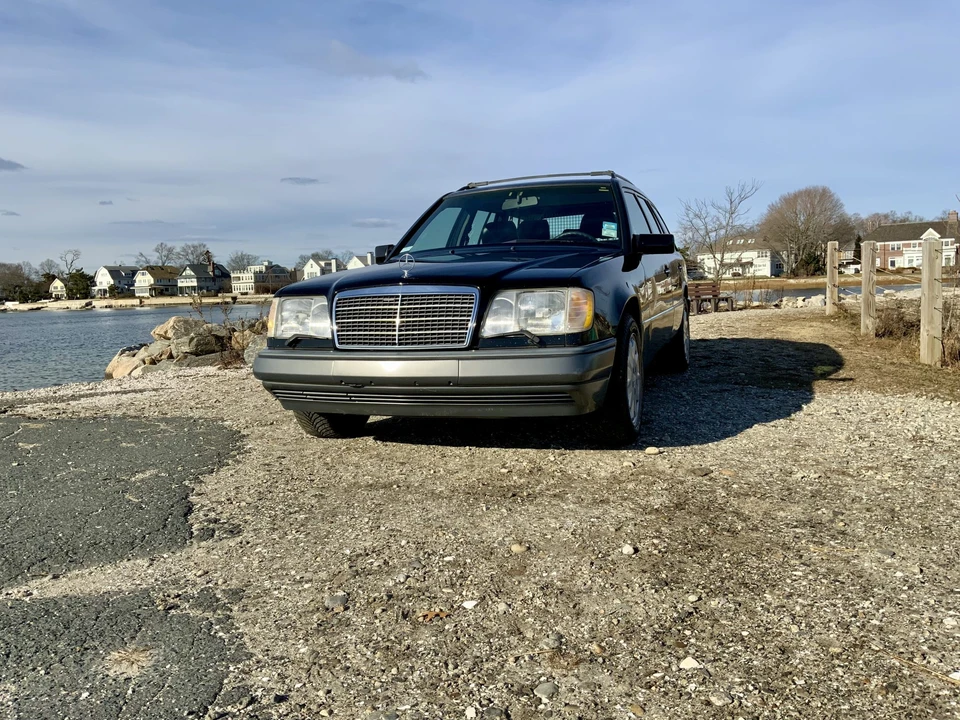 1995 Mercedes-Benz W124 E-Class - Image 3 of 31