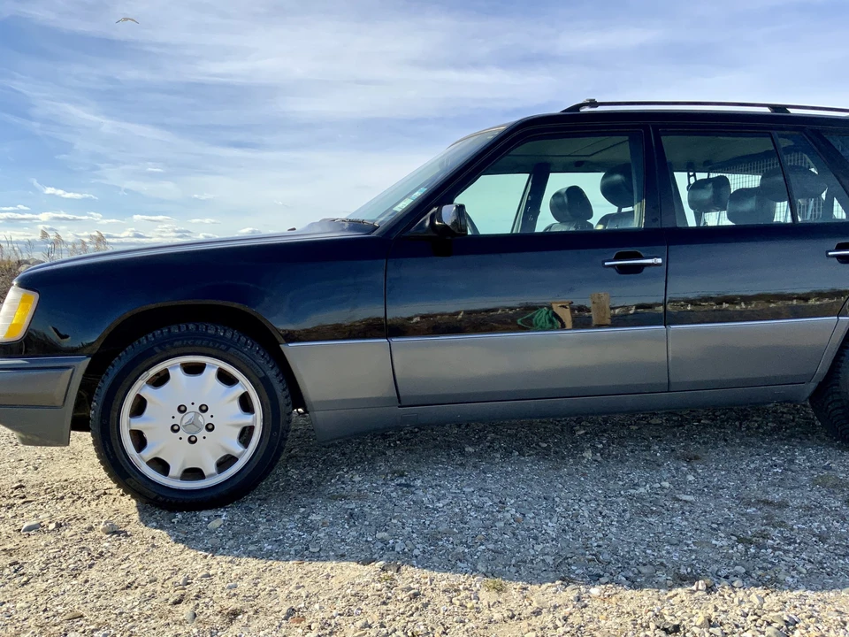 1995 Mercedes-Benz W124 E-Class - Image 17 of 31