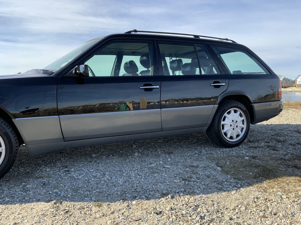 1995 Mercedes-Benz W124 E-Class - Image 18 of 31