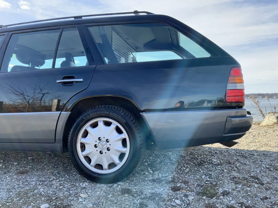 1995 Mercedes-Benz W124 E-Class - Image 19 of 31