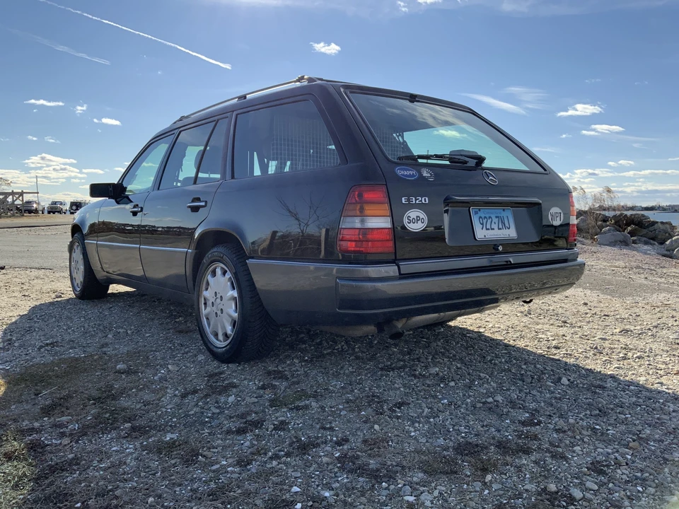 1995 Mercedes-Benz W124 E-Class - Image 15 of 31