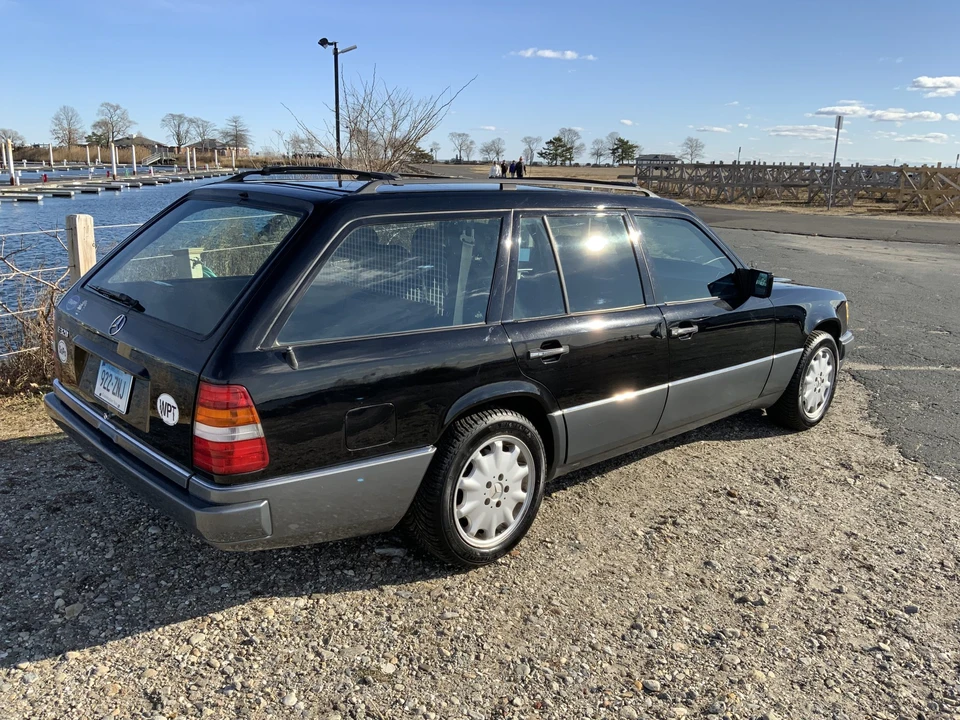 1995 Mercedes-Benz W124 E-Class - Image 11 of 31