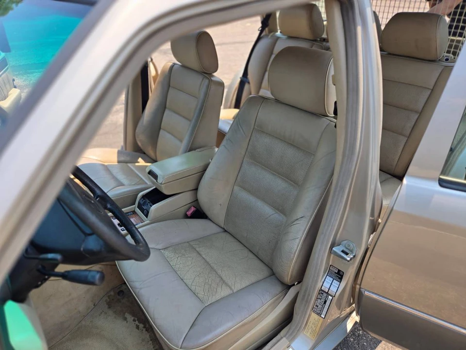 1995 Mercedes-Benz W124 E-Class - Image 10 of 21