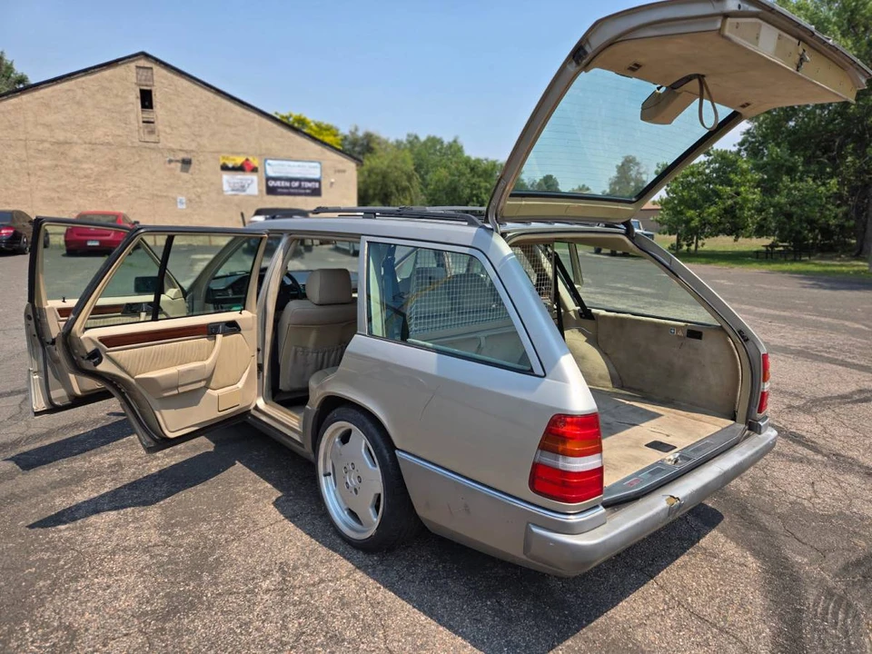 1995 Mercedes-Benz W124 E-Class - Image 20 of 21