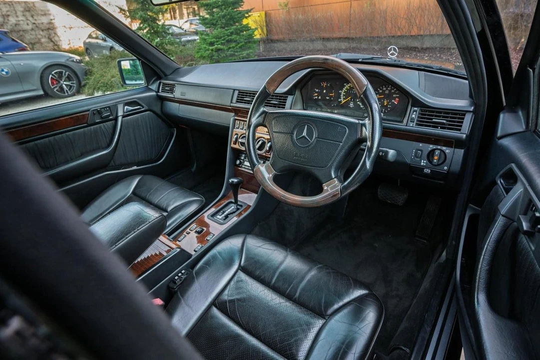 1995 Mercedes-Benz W124 E-Class - Image 15 of 30