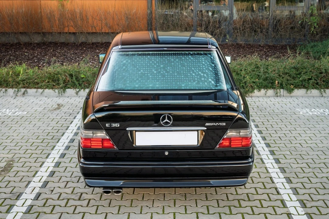 1995 Mercedes-Benz W124 E-Class - Image 6 of 30