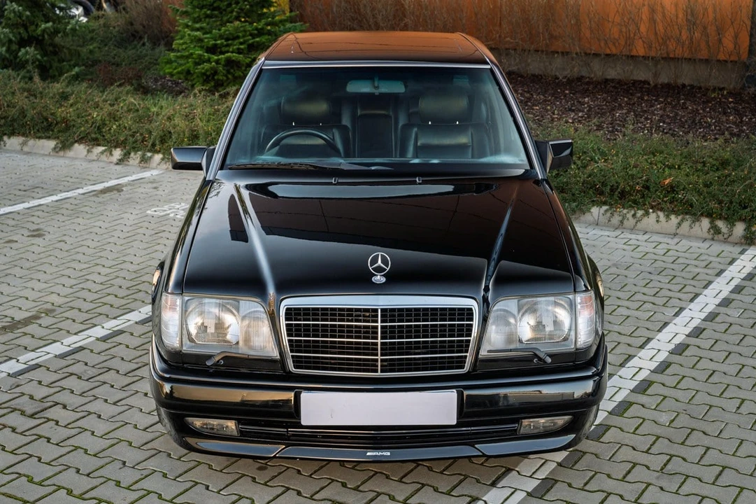 1995 Mercedes-Benz W124 E-Class - Image 5 of 30