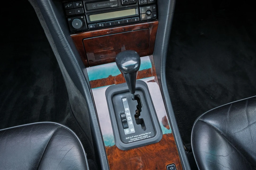 1995 Mercedes-Benz W124 E-Class - Image 21 of 30