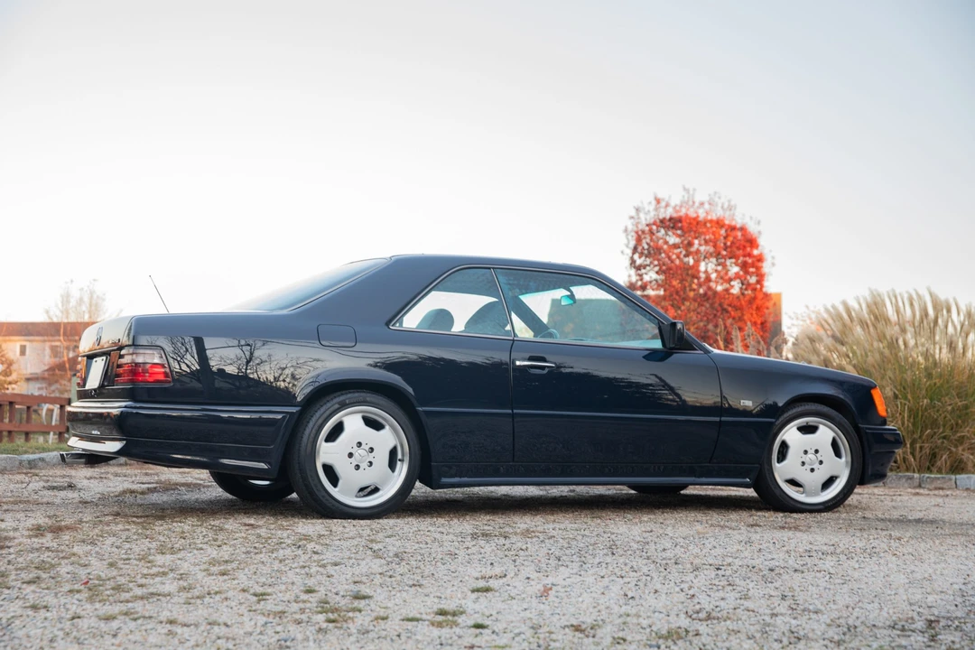 1995 Mercedes-Benz W124 E-Class - Image 4 of 31