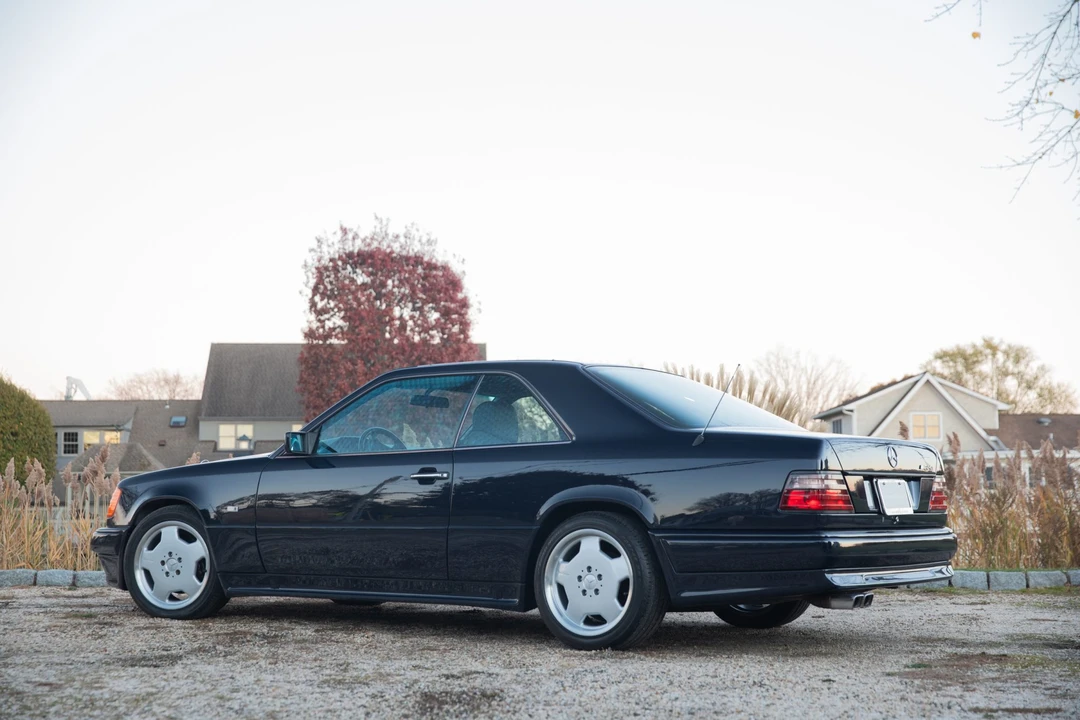1995 Mercedes-Benz W124 E-Class - Image 10 of 31