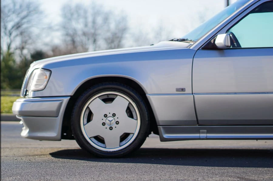 1995 Mercedes-Benz W124 E-Class - Image 6 of 9