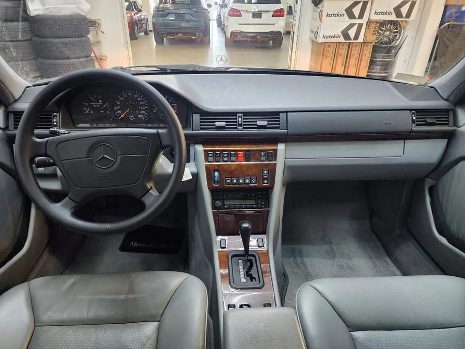 1995 Mercedes-Benz W210 E-Class - Image 8 of 19