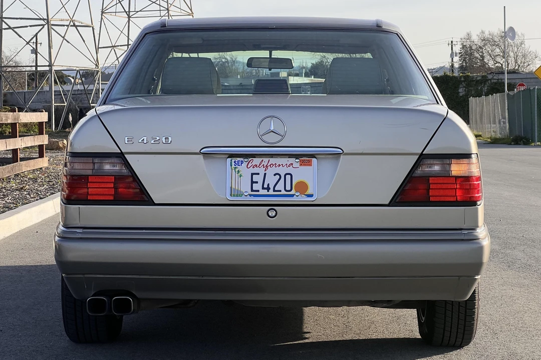 1995 Mercedes-Benz W124 E-Class - Image 5 of 31