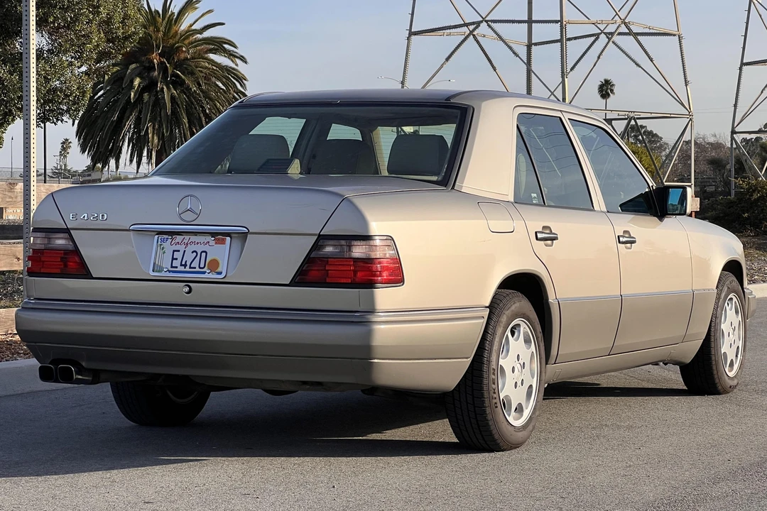 1995 Mercedes-Benz W124 E-Class - Image 4 of 31