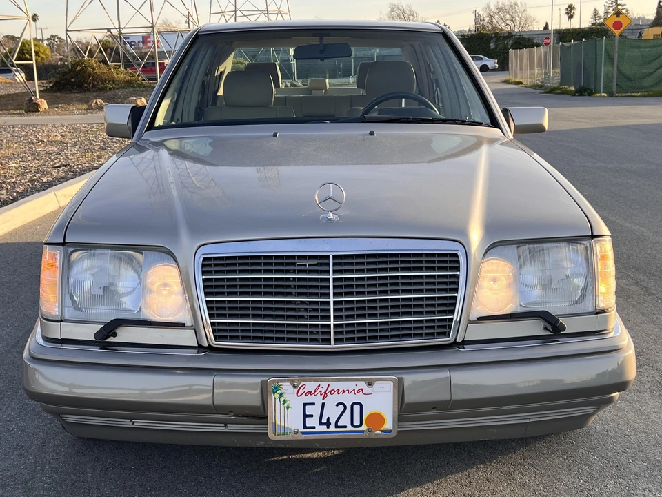 1995 Mercedes-Benz W124 E-Class - Image 9 of 31