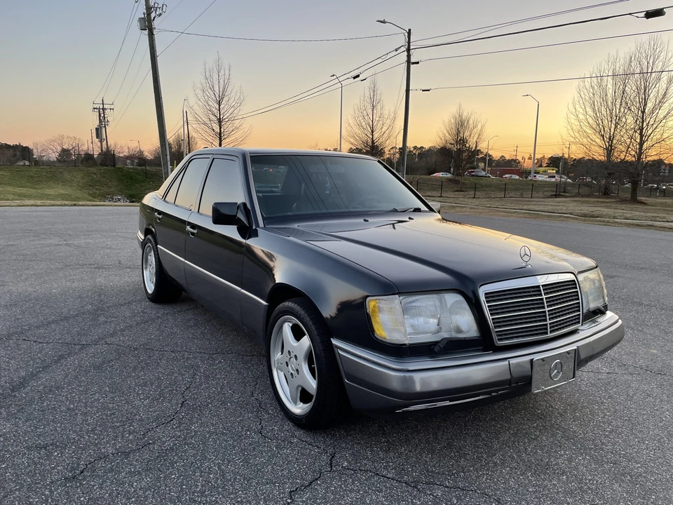 1995 Mercedes-Benz W124 E-Class - Image 16 of 31