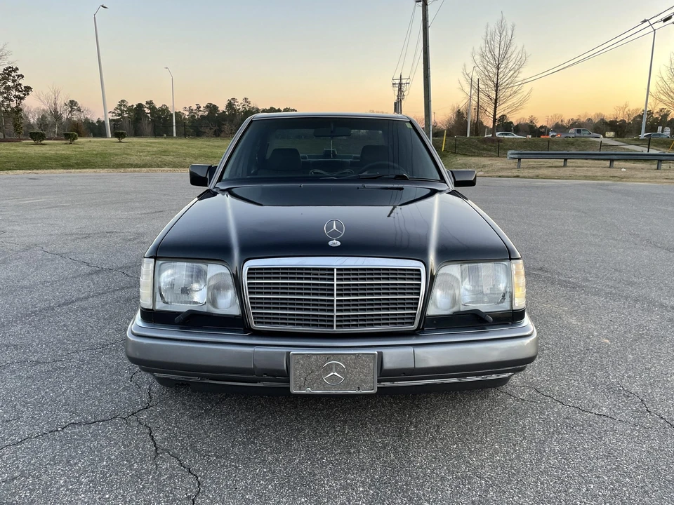 1995 Mercedes-Benz W124 E-Class - Image 17 of 31