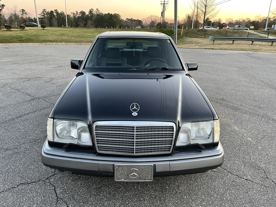 1995 Mercedes-Benz W124 E-Class - Image 18 of 31