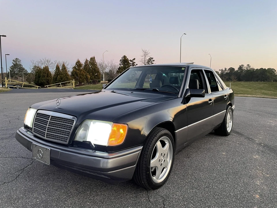 1995 Mercedes-Benz W124 E-Class - Image 24 of 31