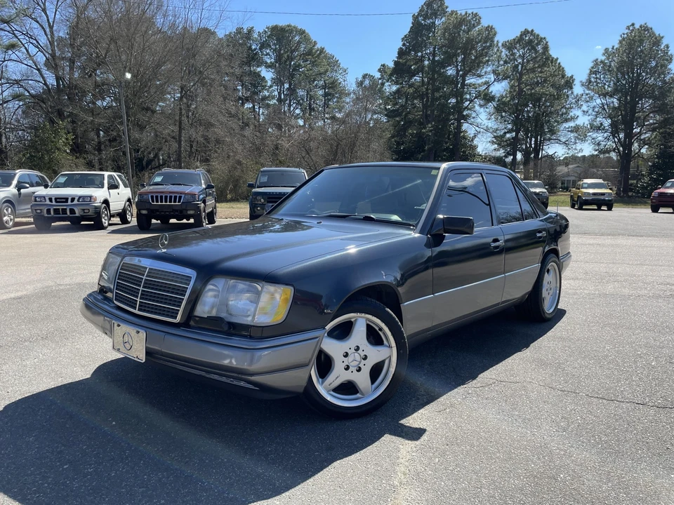 1995 Mercedes-Benz W124 E-Class - Image 4 of 31