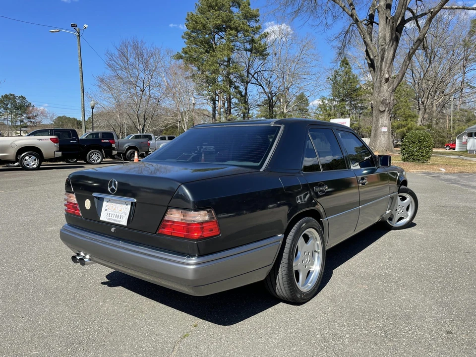 1995 Mercedes-Benz W124 E-Class - Image 10 of 31