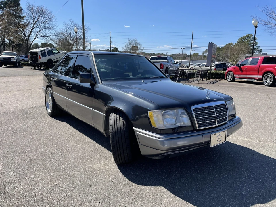 1995 Mercedes-Benz W124 E-Class - Image 14 of 31